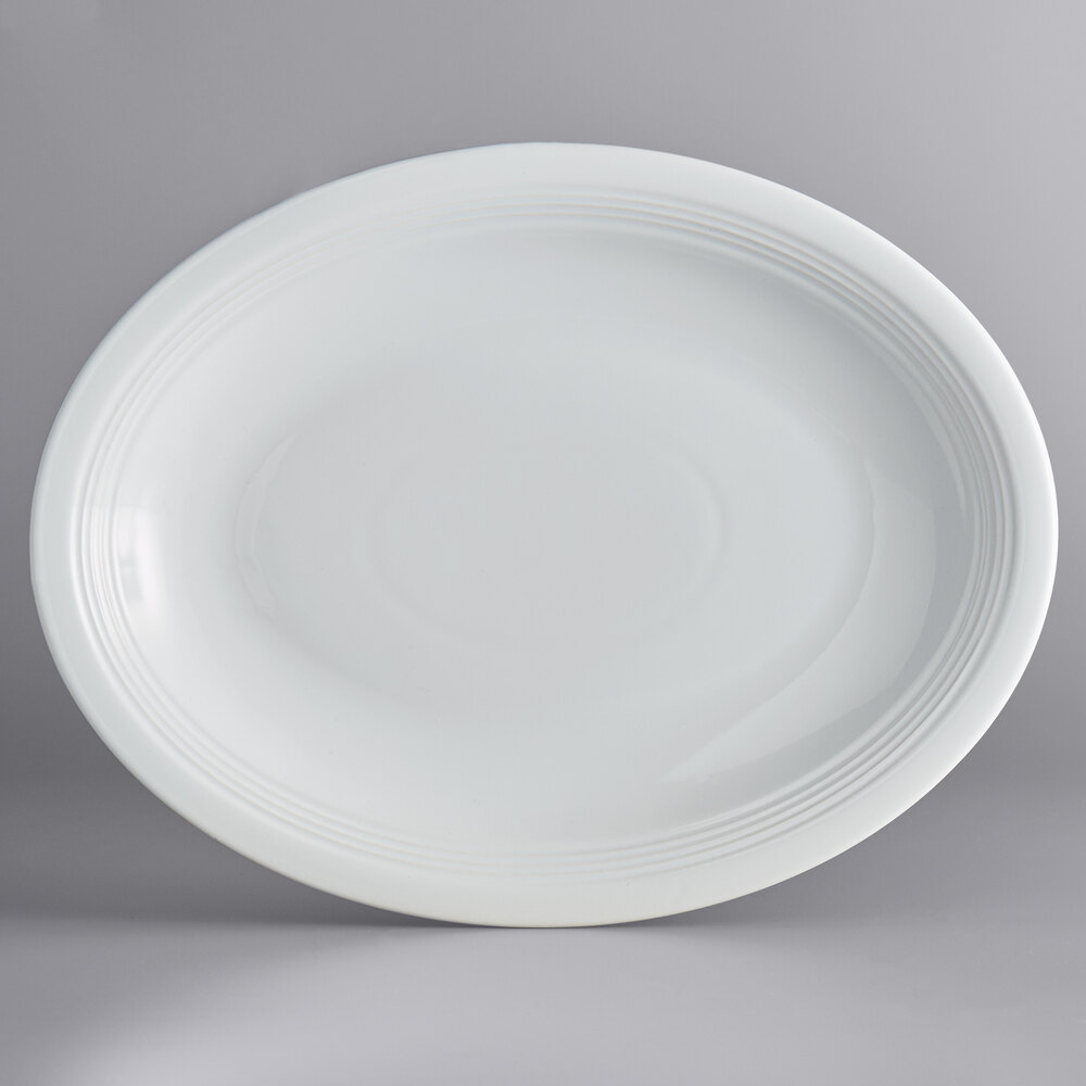 Acopa Capri 13 3/4" x 10 1/2" Coconut White Oval Stoneware Coupe Platter - Sample