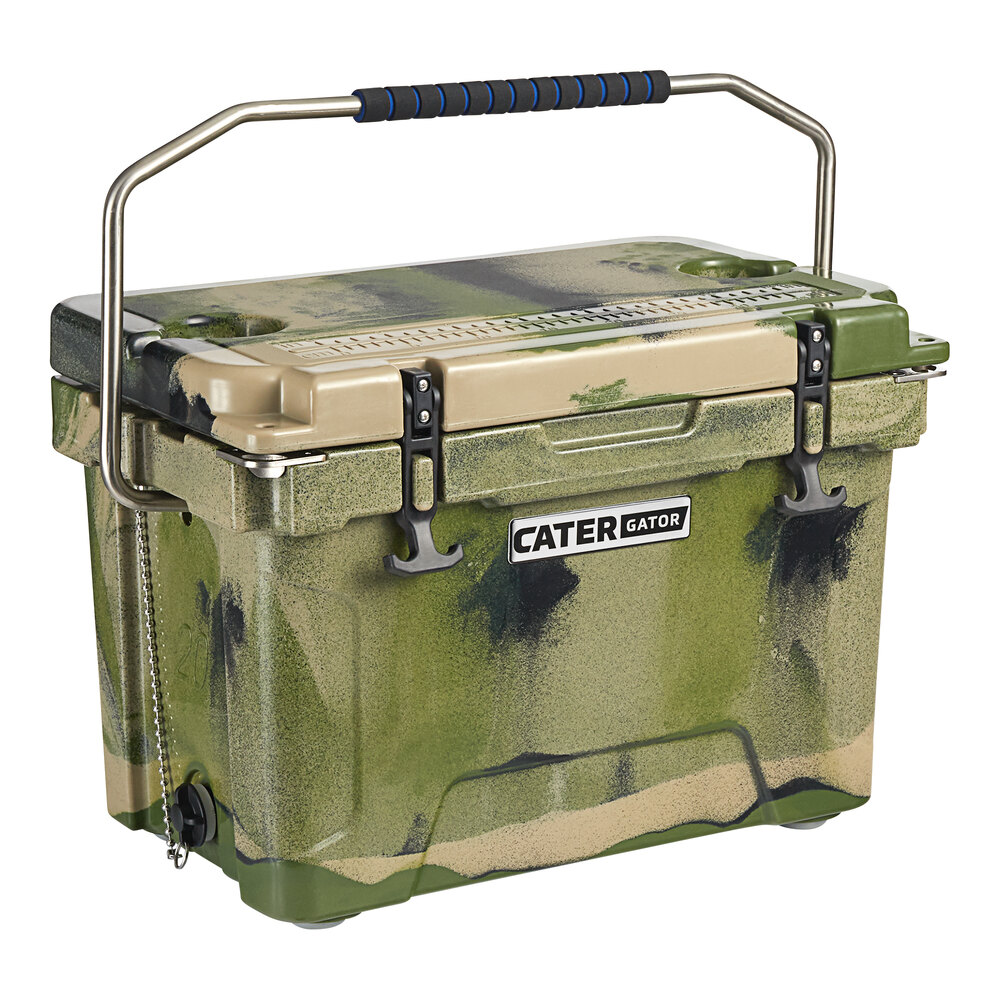 CaterGator CG20CAMO Camouflage 20 Qt. Rotomolded Outdoor Cooler / Ice Chest