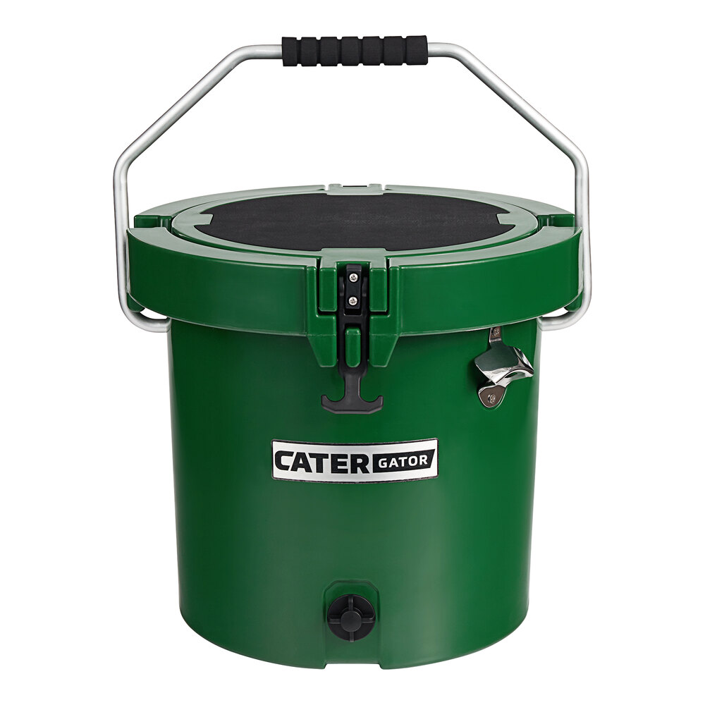 CaterGator CCG20HG Green 20 Qt. Round Rotomolded Outdoor Cooler / Ice Chest