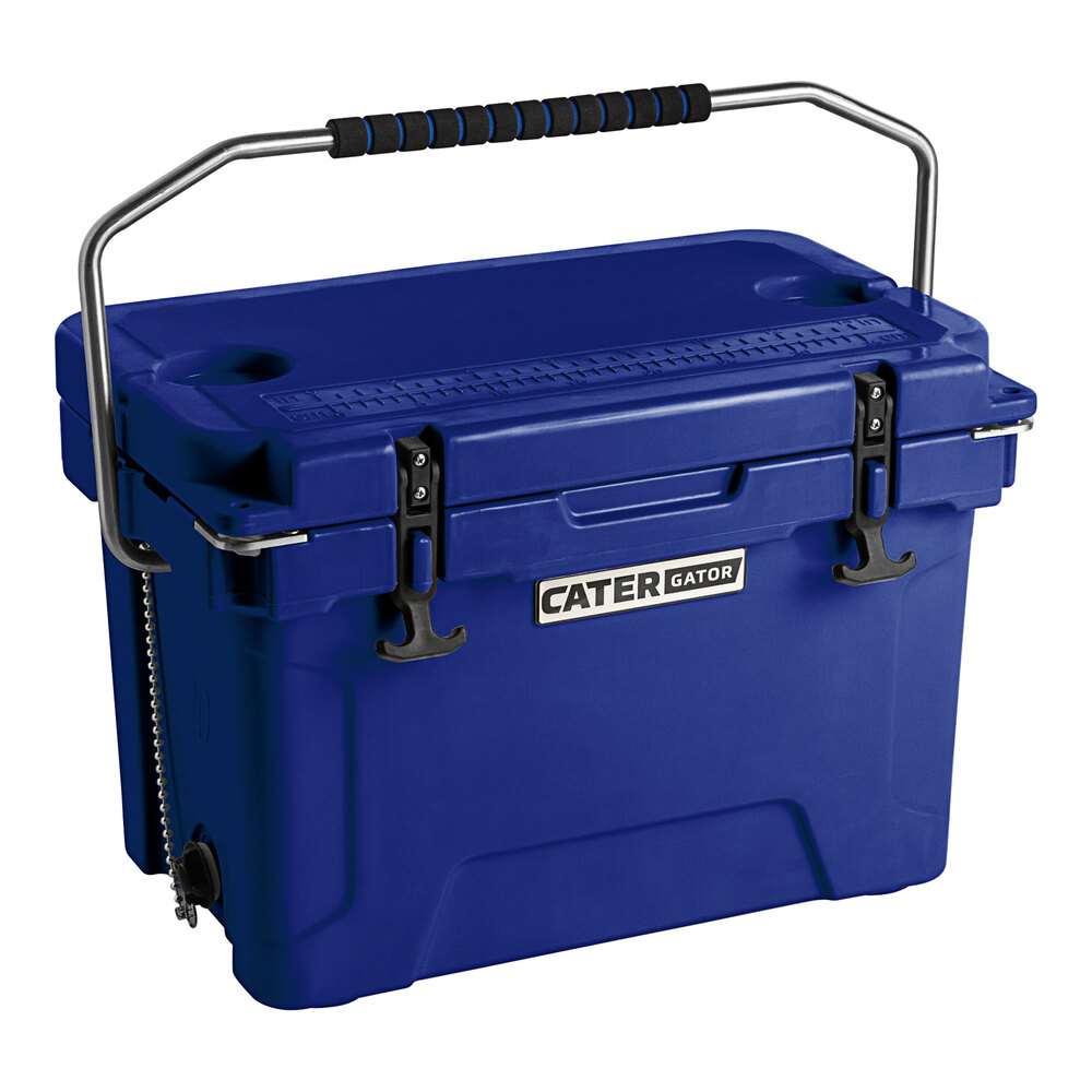 CaterGator CG20NV Navy 20 Qt. Rotomolded Outdoor Cooler / Ice Chest