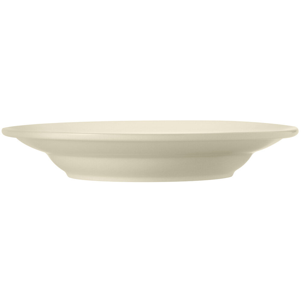 Libbey Porcelana Cream 51 oz. Cream White Wide Rim Rolled Edge Porcelain Pasta Bowl - Sample