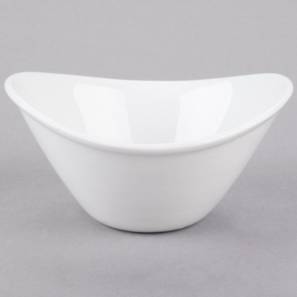 Libbey Porcelana Infinity 7 oz. Bright White Oval Porcelain Bowl - Sample