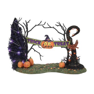 Department 56 Halloween Village, Trick or Treat Lane Entrance (6012299)